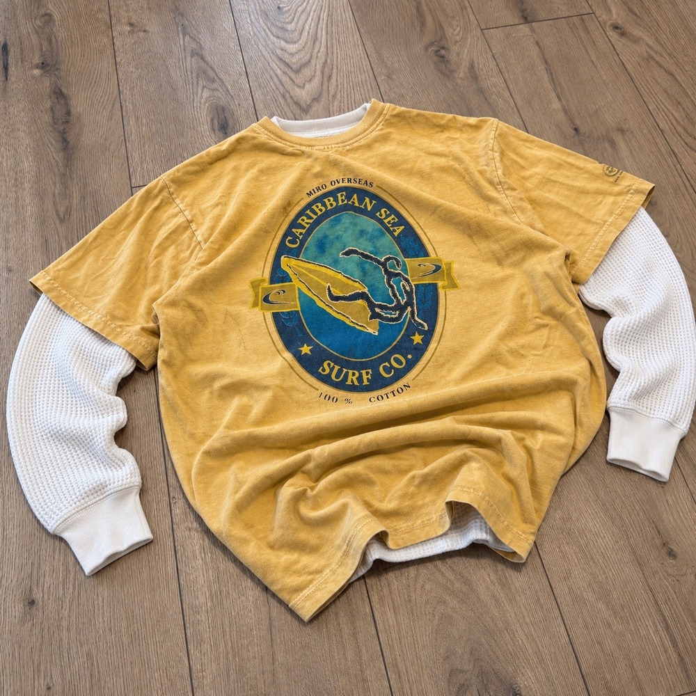 Vintage VTG Y2K 2000's 00's Caribbean Sea Surf Co Graphic Yellow T Shirt